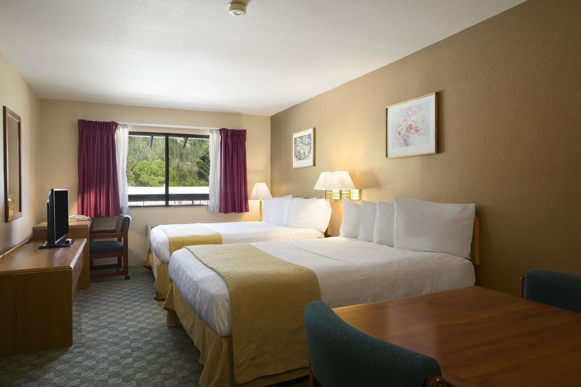 Howard Johnson By Wyndham Leavenworth Ngoại thất bức ảnh