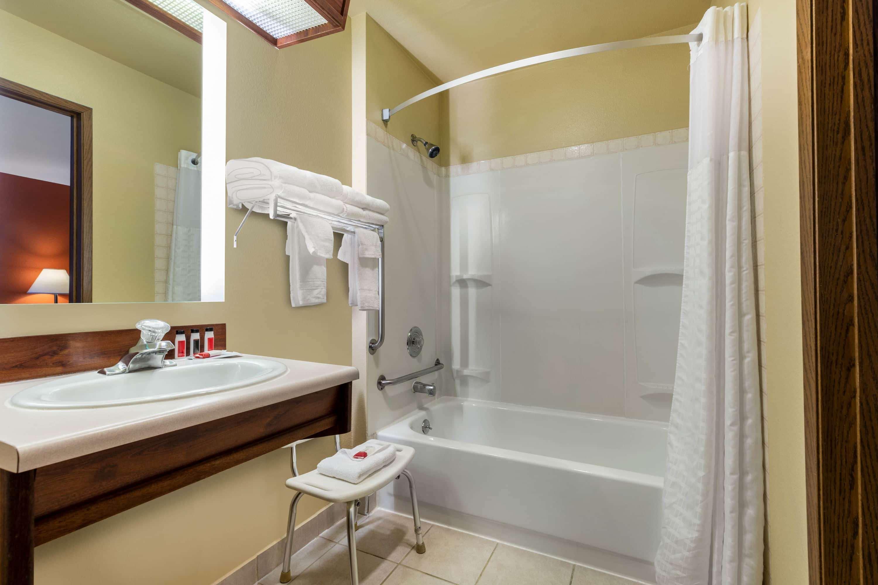 Howard Johnson By Wyndham Leavenworth Ngoại thất bức ảnh